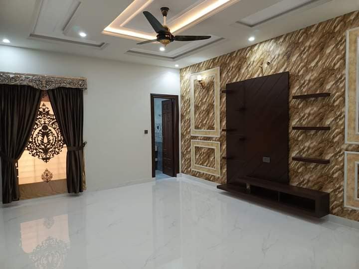 10 Marla House For Sale in Citi Housing Gujranwala