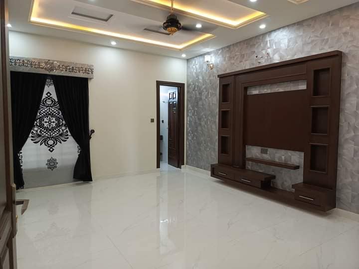 10 Marla House For Sale in Citi Housing Gujranwala