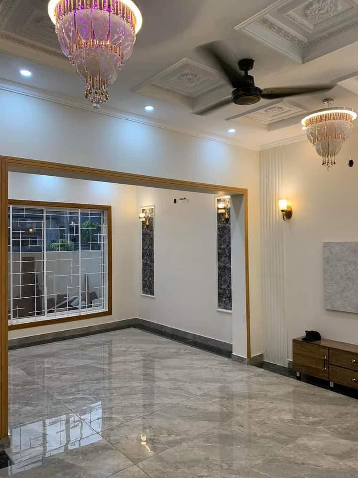 5 Marla House For Sale in 𝐌𝐨𝐝𝐞𝐫𝐧 𝐋𝐮𝐱𝐮𝐫𝐲 𝐋𝐢𝐯𝐢𝐧𝐠 𝐢𝐧 𝐂𝐢𝐭𝐢 𝐇𝐨𝐮𝐬𝐢𝐧𝐠 𝐆𝐮𝐣𝐫𝐚𝐧𝐰𝐚𝐥𝐚