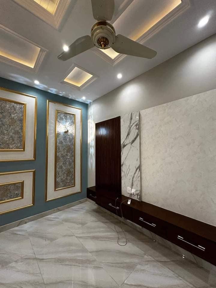 10 Marla Designer House For Sale in Citi Housing Gujranwala