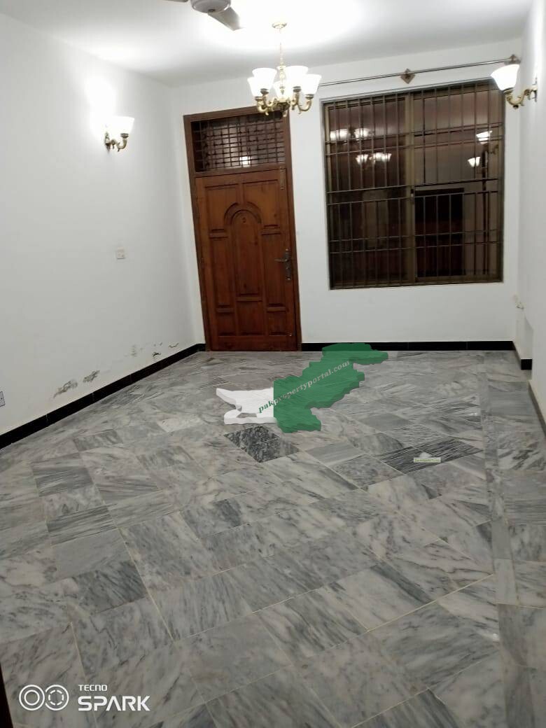 5 Marla Ground portion available for rent in F-11 Islamabad