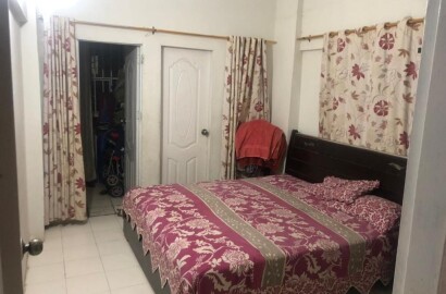 Flat For Sale in gulistan-e-johur block 13