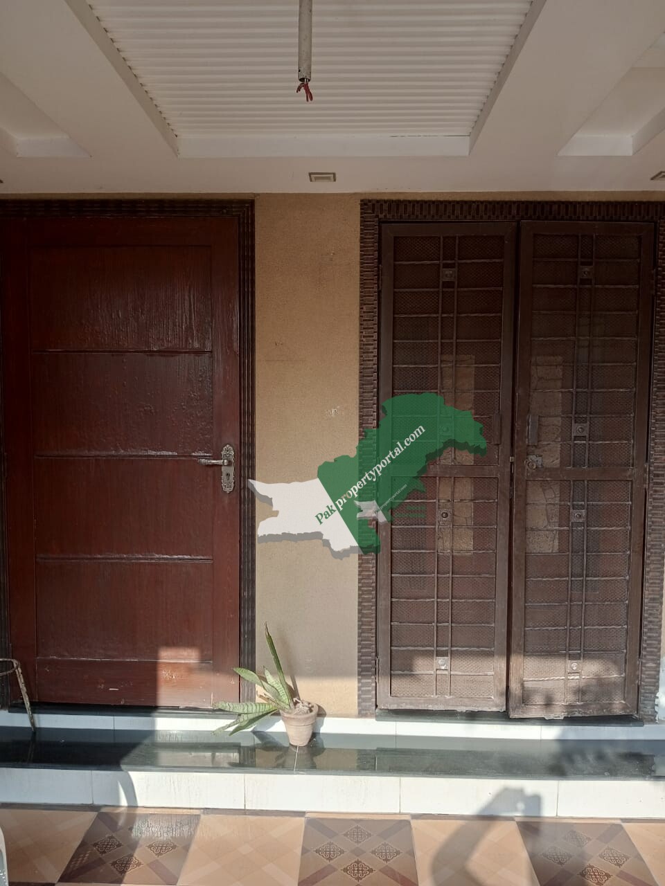 5 Marla house for sale In the center of sector D Bahria town Lahore