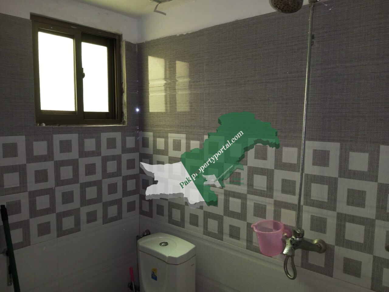 5 Marla house for sale In the center of sector D Bahria town Lahore