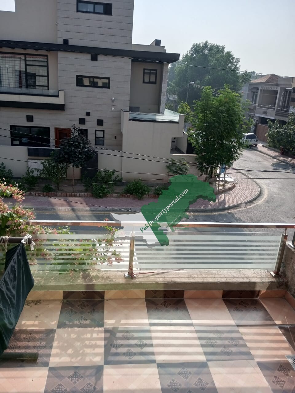 5 Marla house for sale In the center of sector D Bahria town Lahore