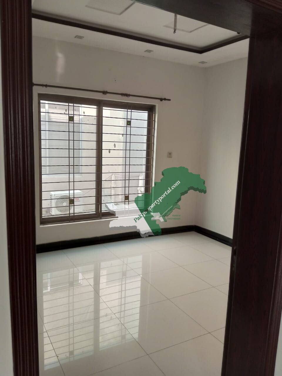 5 Marla house for sale In the center of sector D Bahria town Lahore