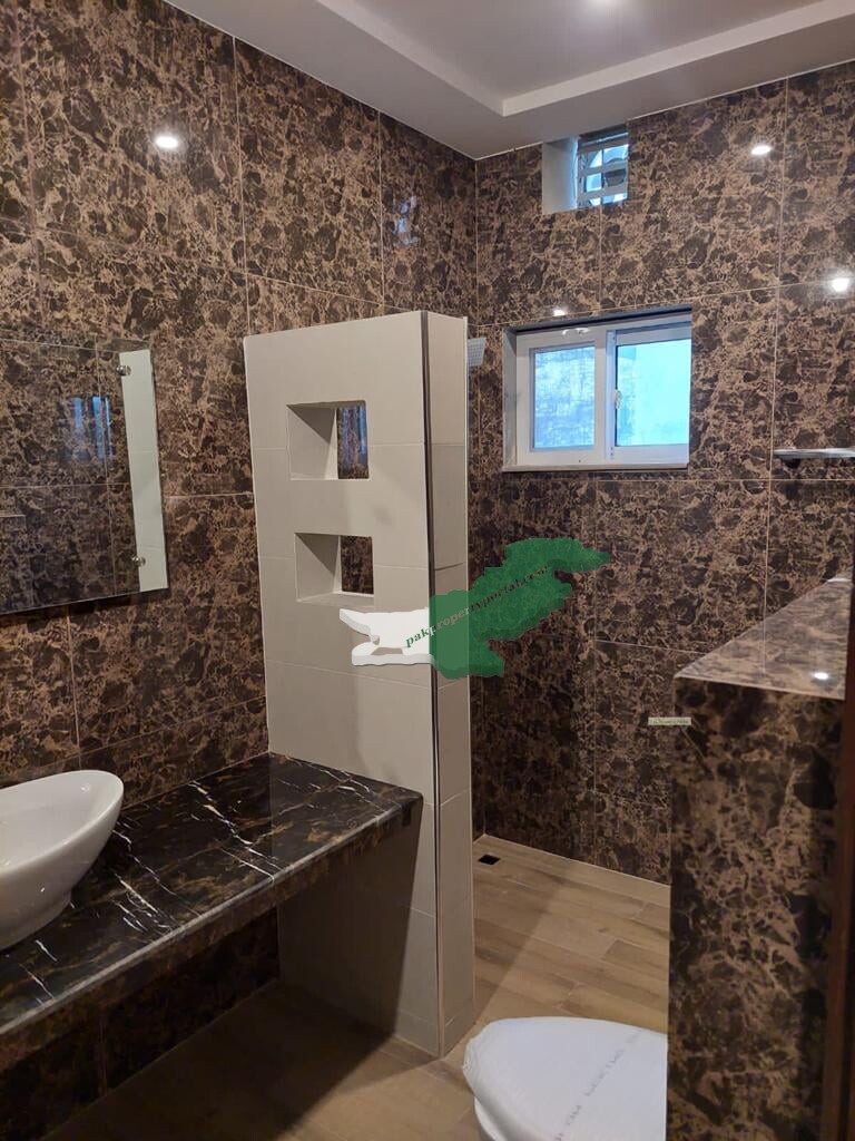 8 Marla Beautiful House In Bahria Orchard  Available For Sale