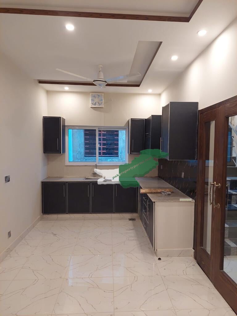 8 Marla Beautiful House In Bahria Orchard  Available For Sale