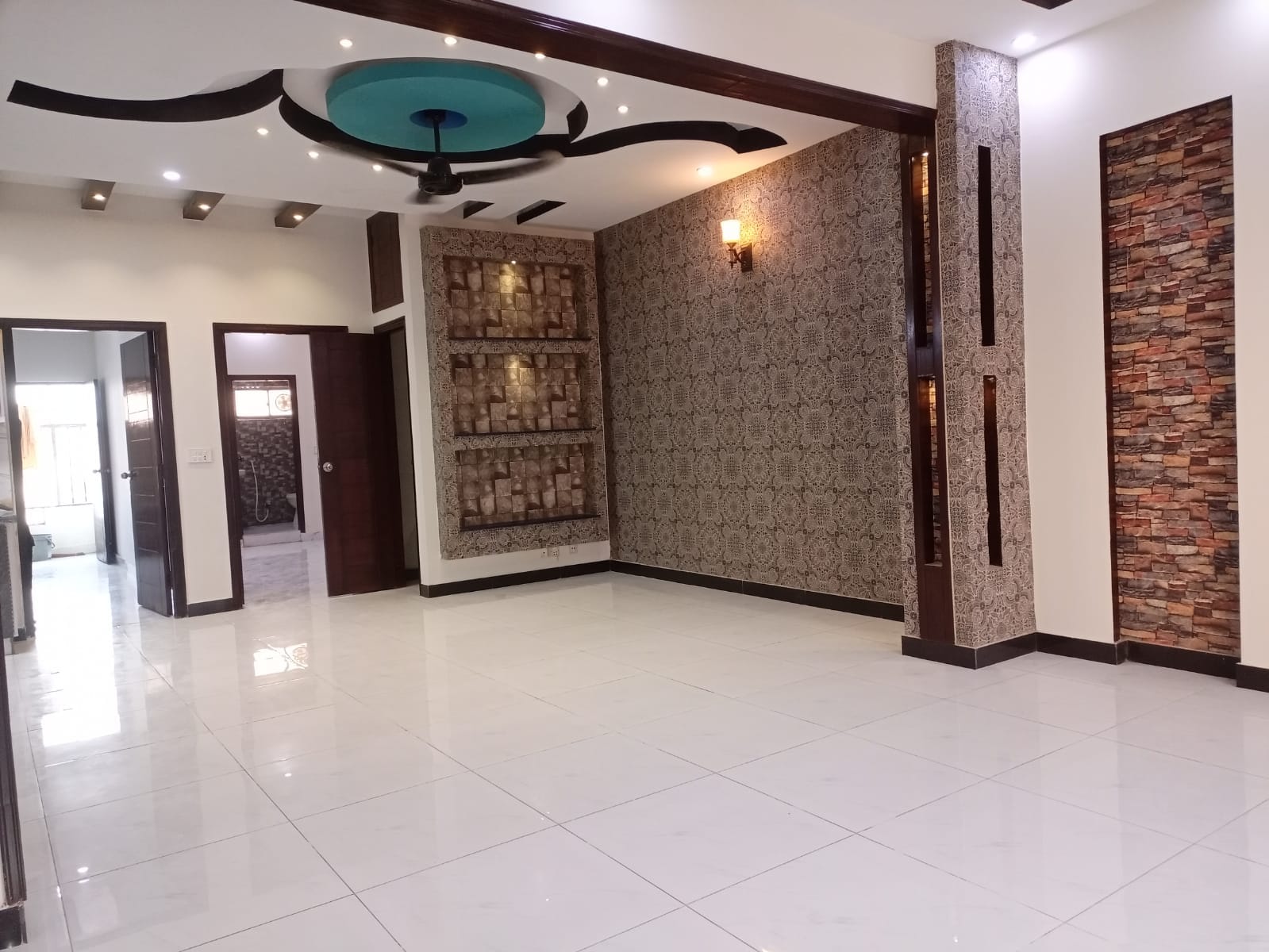 950 sqft flat for sale in DHA phase 6 Karachi