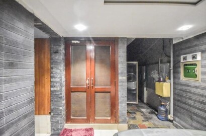 10 Marla House Available For Sale in Block J Phase 1 DHA Lahore