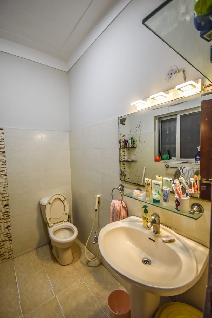 10 Marla House Available For Sale in Block J Phase 1 DHA Lahore