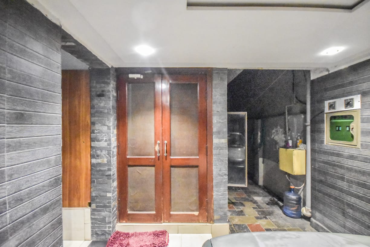 10 Marla House Available For Sale in Block J Phase 1 DHA Lahore