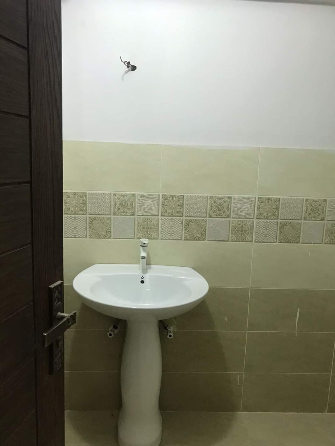 FLAT FOR RENT*