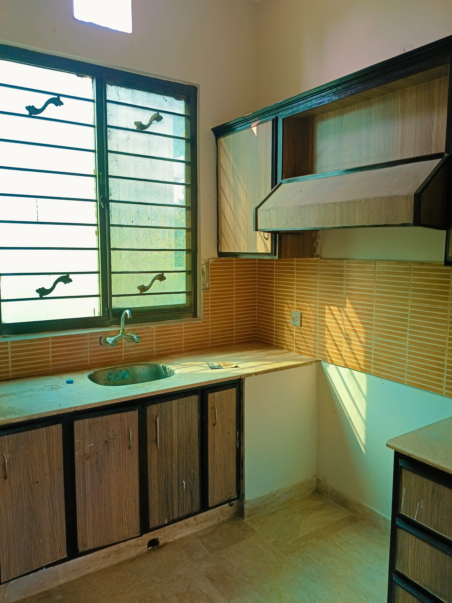 8 Marla house for rent in Shalimar colony Multan