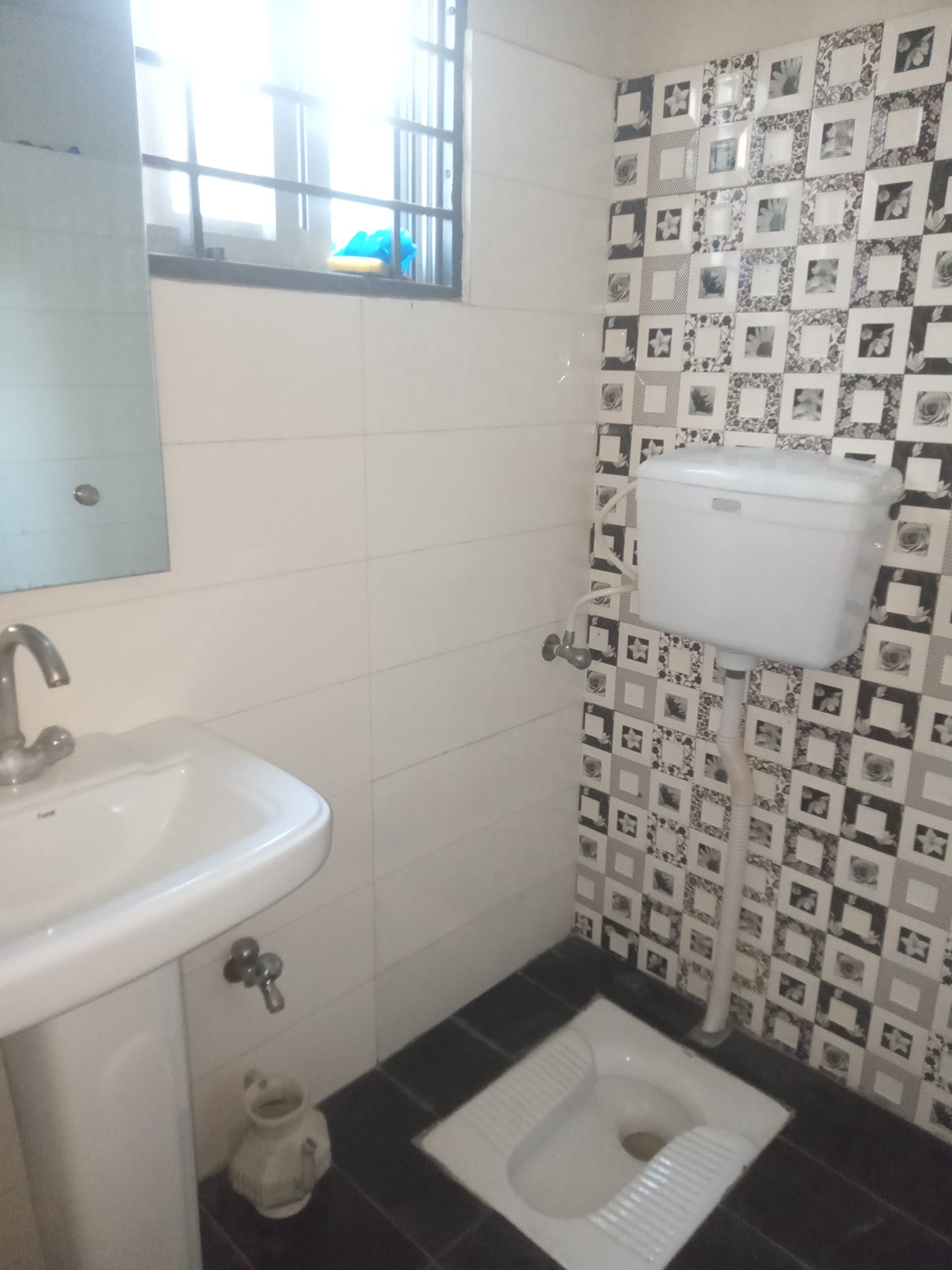 5 Marla Ground portion For Rent in MPS Road Gated Street Multan