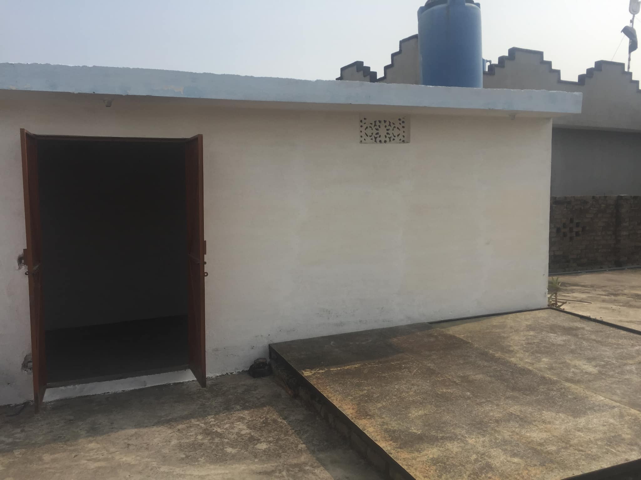 10 marla house for rent upper story down market in Naseerabad near main bazar opposite Kohinoor mill Rawalpindi