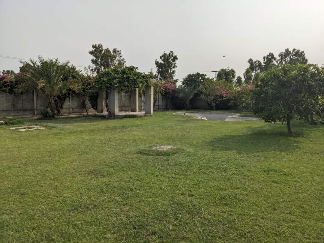 8 Kanal Build Farm House in Barki Road Lahore