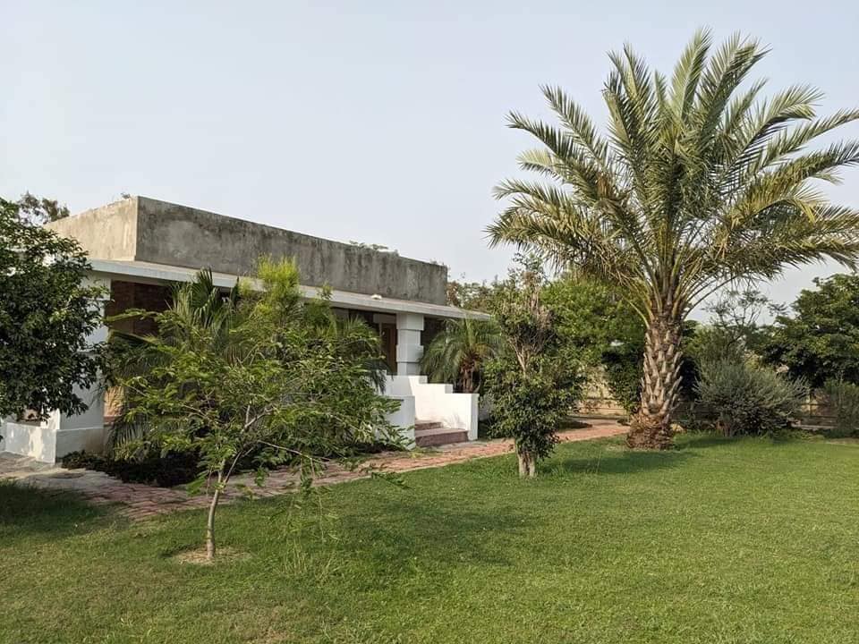 8 Kanal Build Farm House in Barki Road Lahore