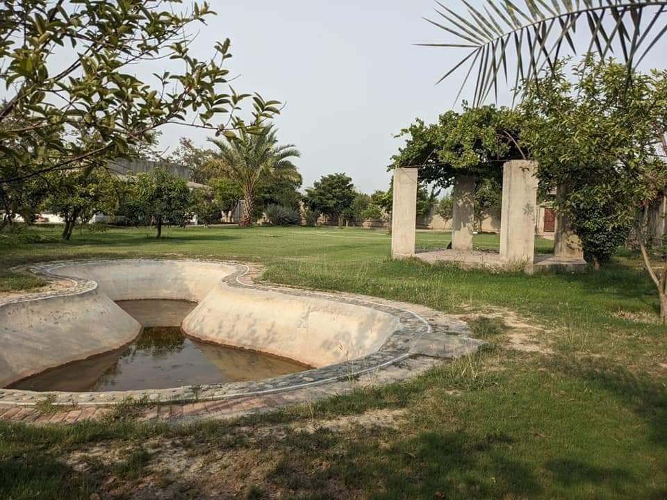 8 Kanal Build Farm House in Barki Road Lahore