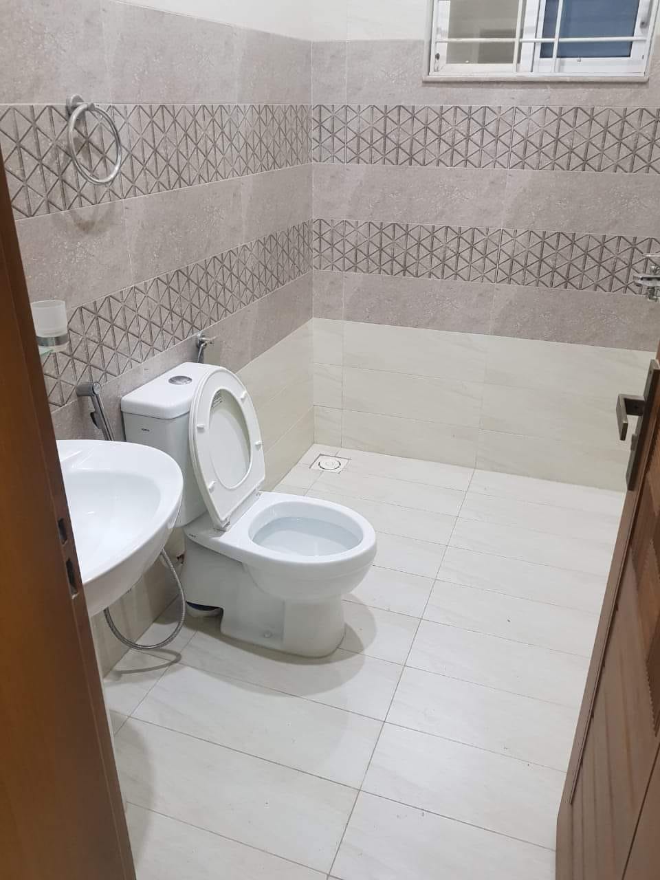 15 Marla House for sale in D Block Wapda city Faisalabad