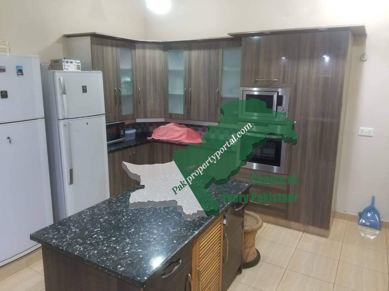 550 Sqaure Yards Banglow for Sale in Block 7, Gulshan-e-Iqbal Karachi