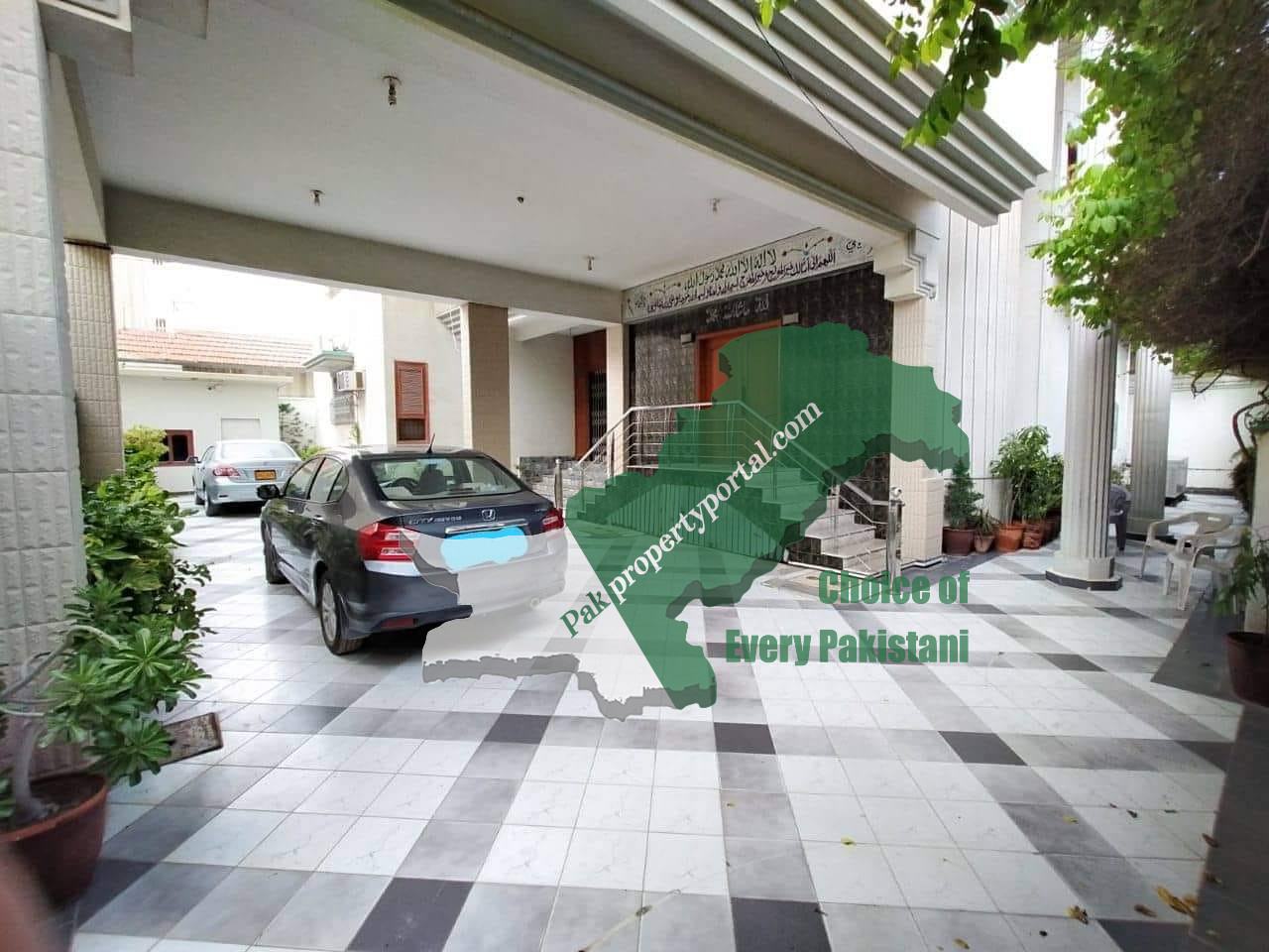 550 Sqaure Yards Banglow for Sale in Block 7, Gulshan-e-Iqbal Karachi