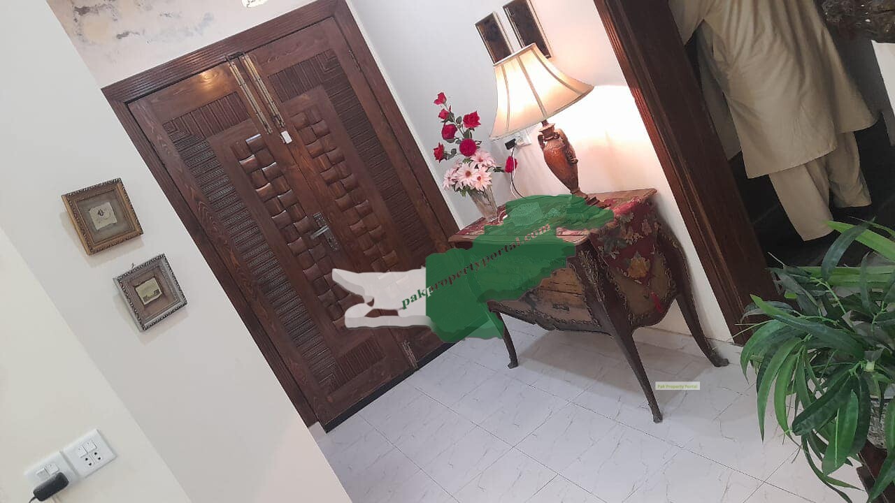 10 Marla  House Fo Sale  Bahria Town Lahore