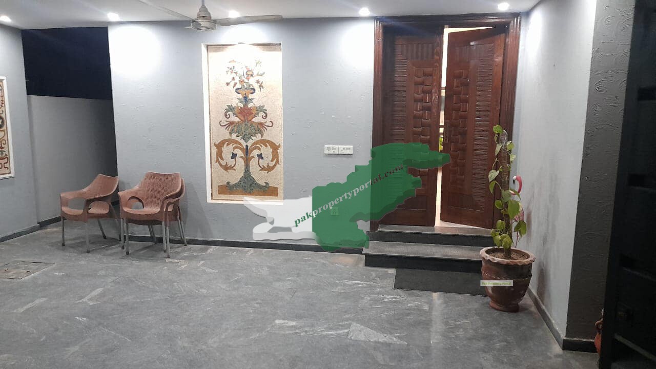 10 Marla  House Fo Sale  Bahria Town Lahore