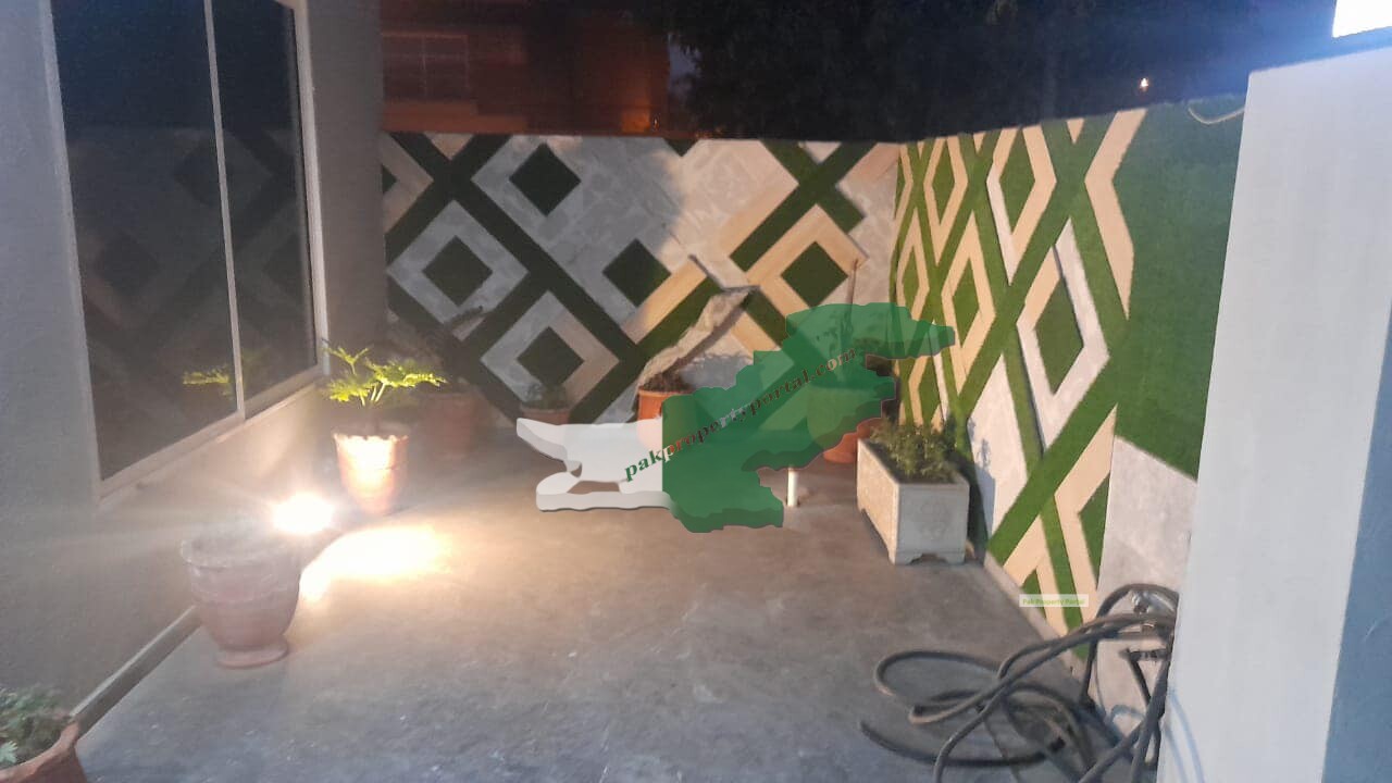 10 Marla  House Fo Sale  Bahria Town Lahore