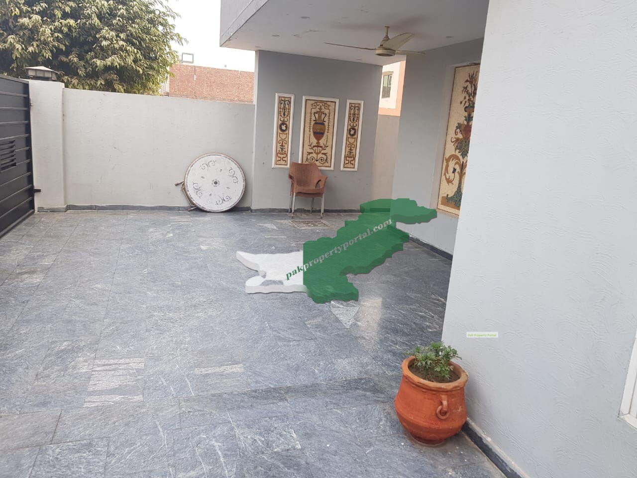 10 Marla  House Fo Sale  Bahria Town Lahore