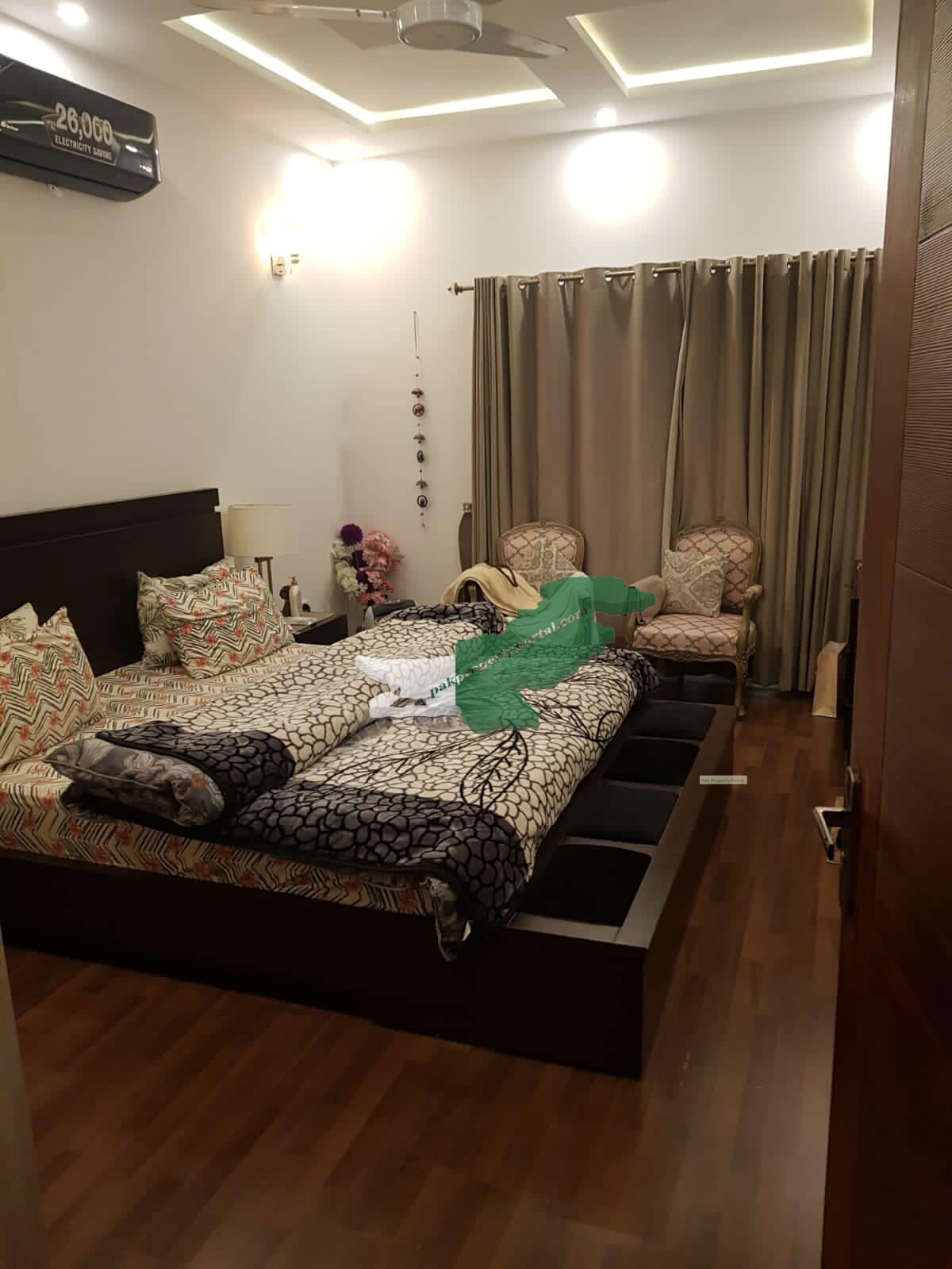 10 Marla  House Fo Sale  Bahria Town Lahore