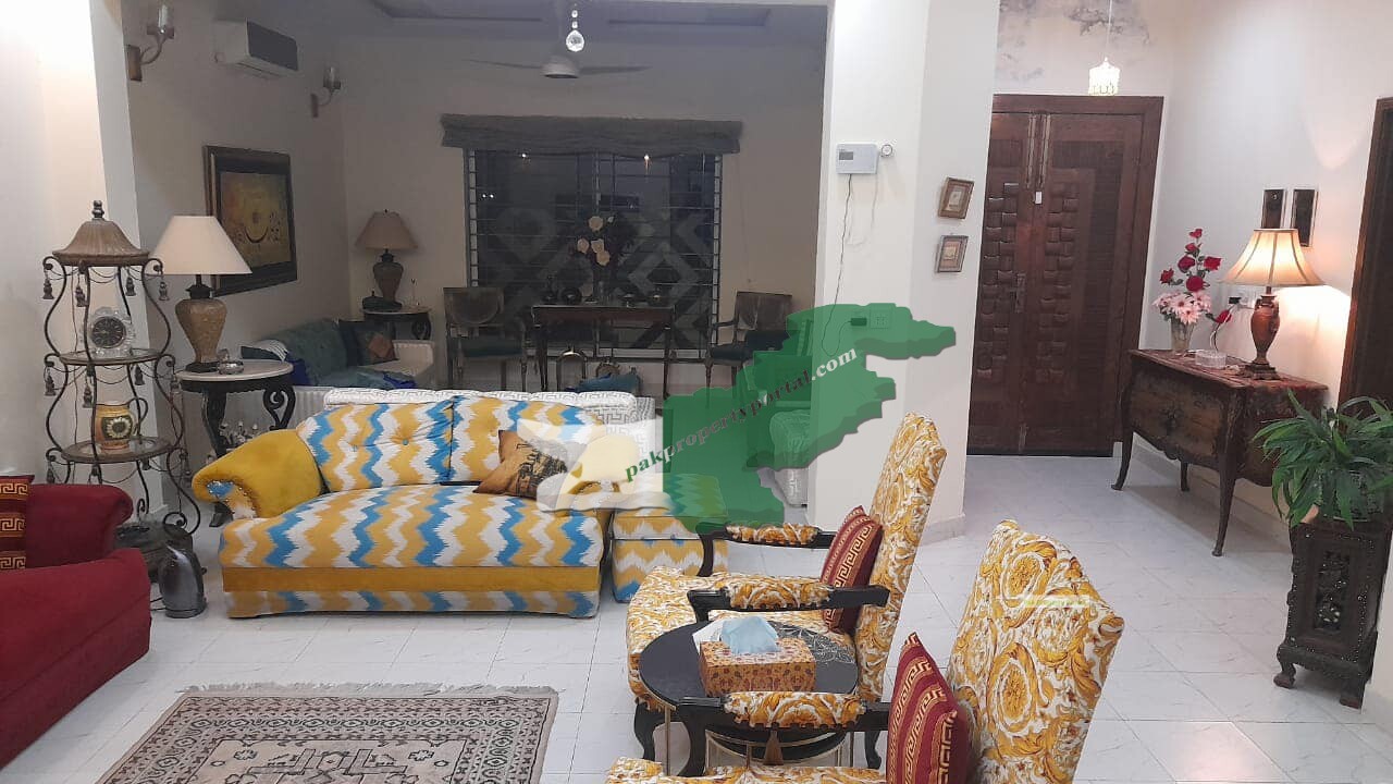 10 Marla  House Fo Sale  Bahria Town Lahore