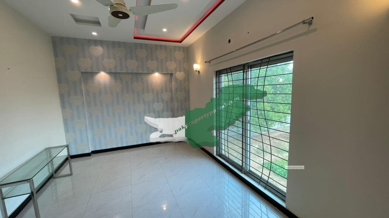 6 Marla Double story Beautiful House For Sale in Bahria Town Lahore Sector D
