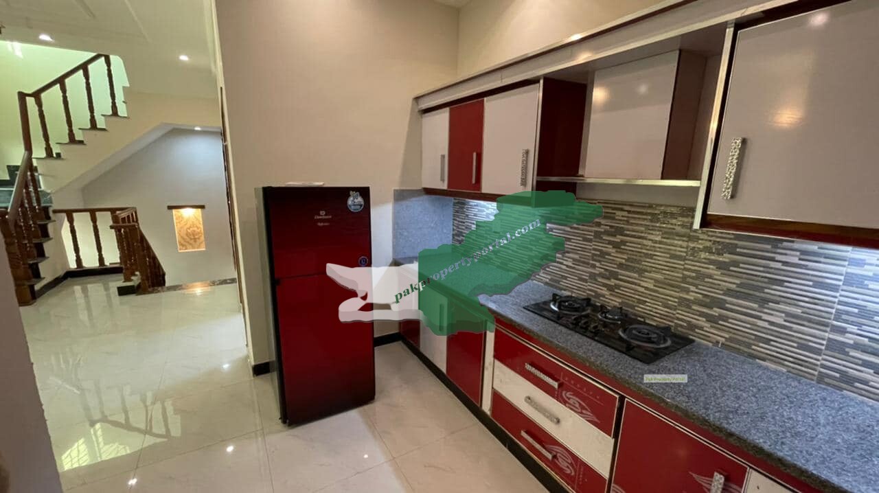 6 Marla Double story Beautiful House For Sale in Bahria Town Lahore Sector D