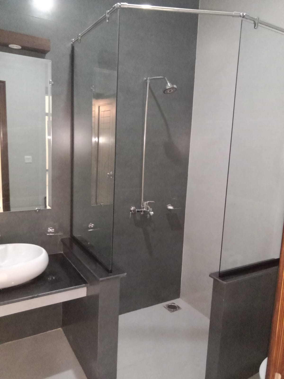 10 Marla Luxurious House For Sale In Dream Gardens Main Defence Road Lahore