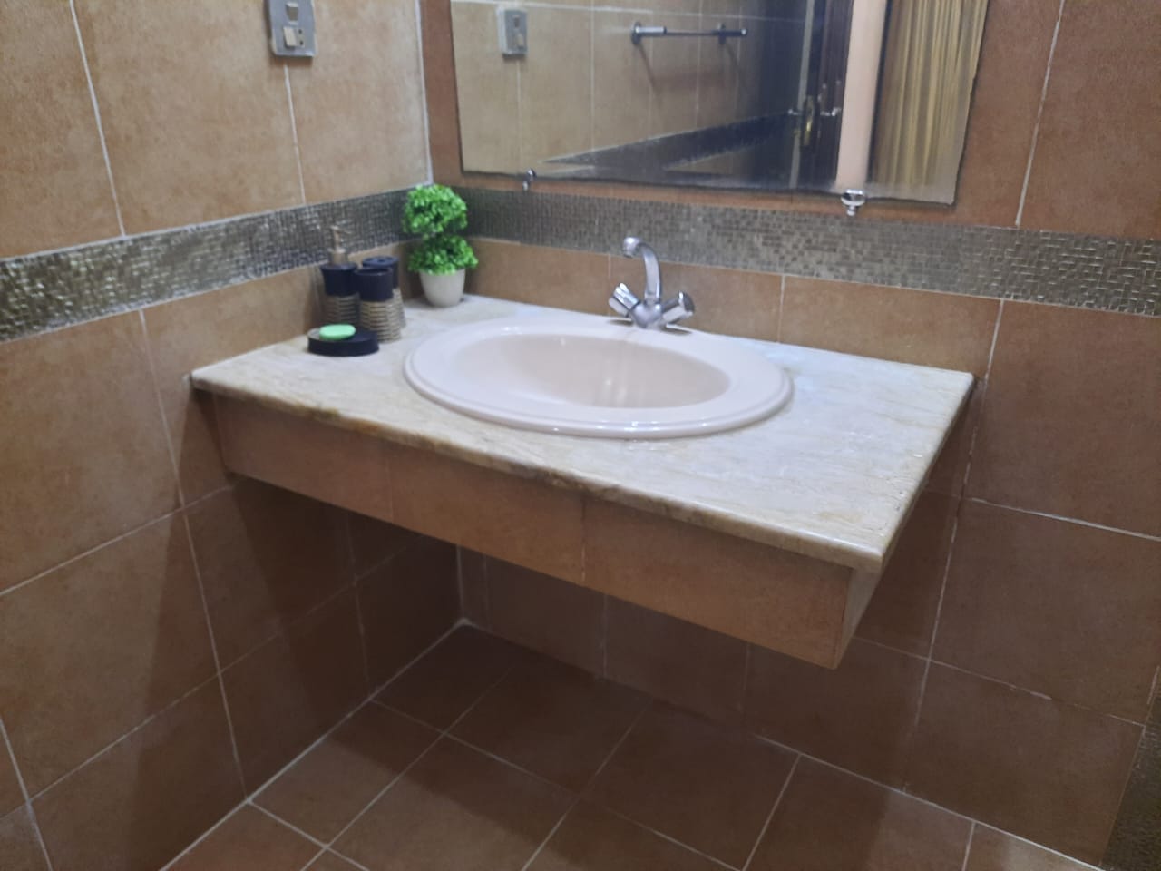 1 Kanal furnished upper portion Available for rent in Bahria Town Lahore