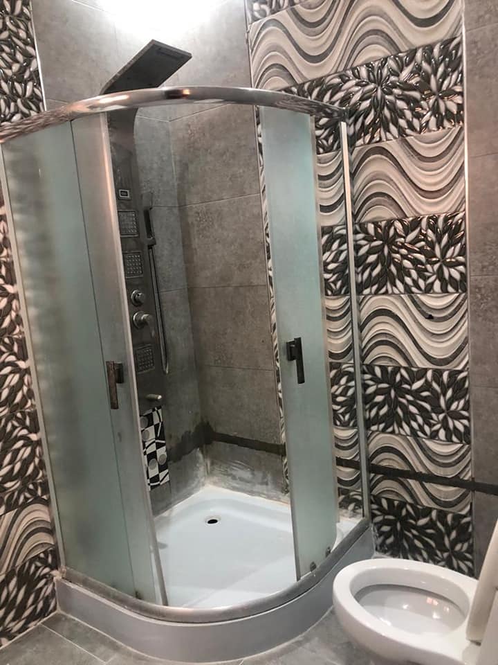 10 Marla upper portion available for rent Bahria Town Lahore