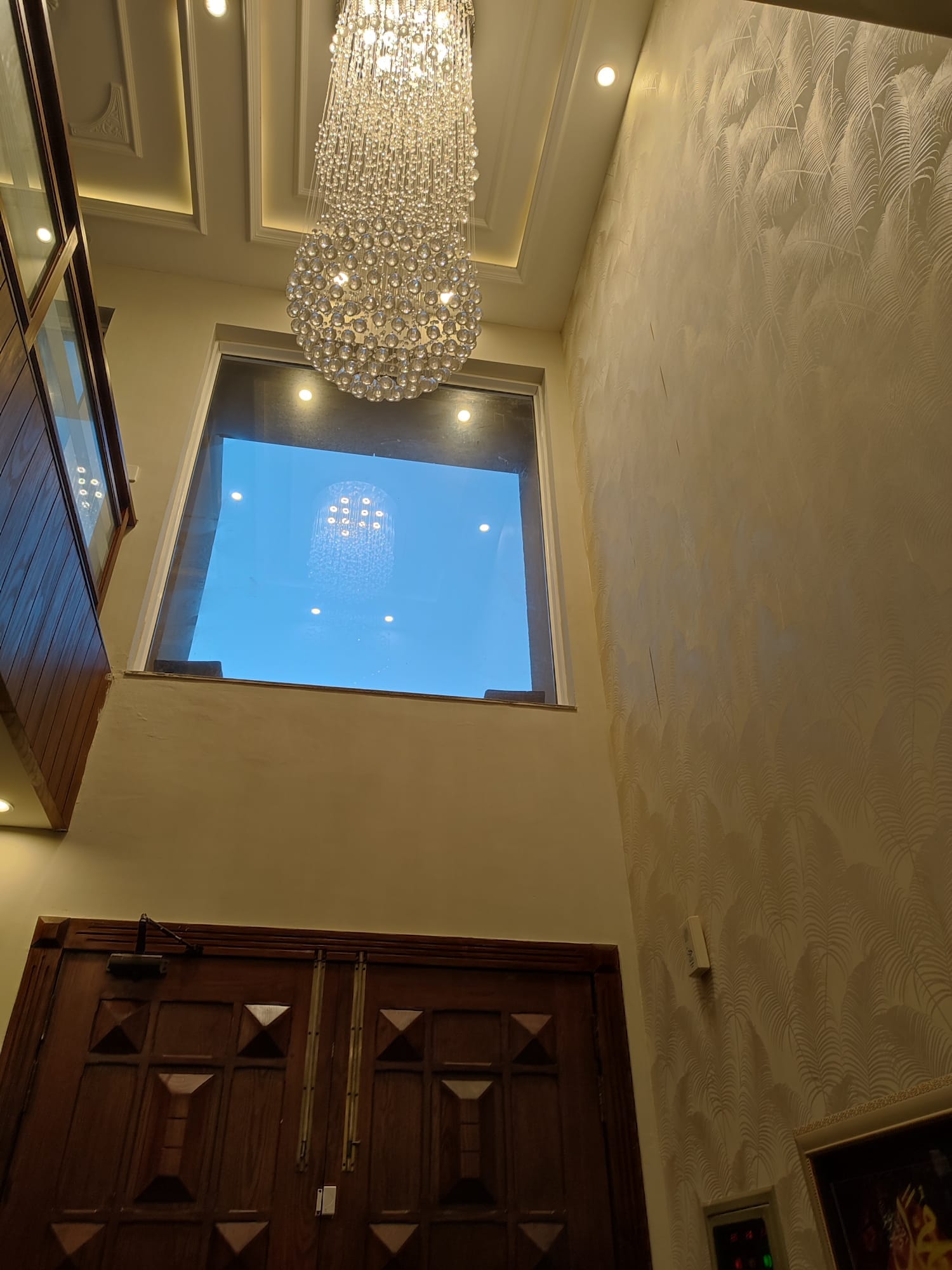 19 Marla full luxury corner house available for Sale in Bahria town Lahore