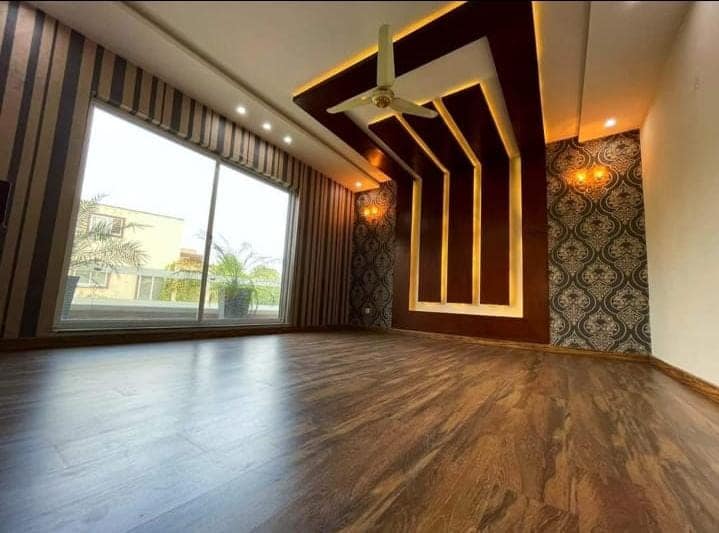 19 Marla full luxury corner house available for Sale in Bahria town Lahore