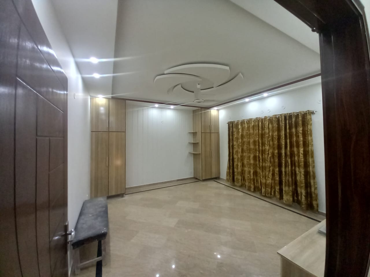 1 Kanal 1st entry upper portion available for rent in Canal Garden Lahore