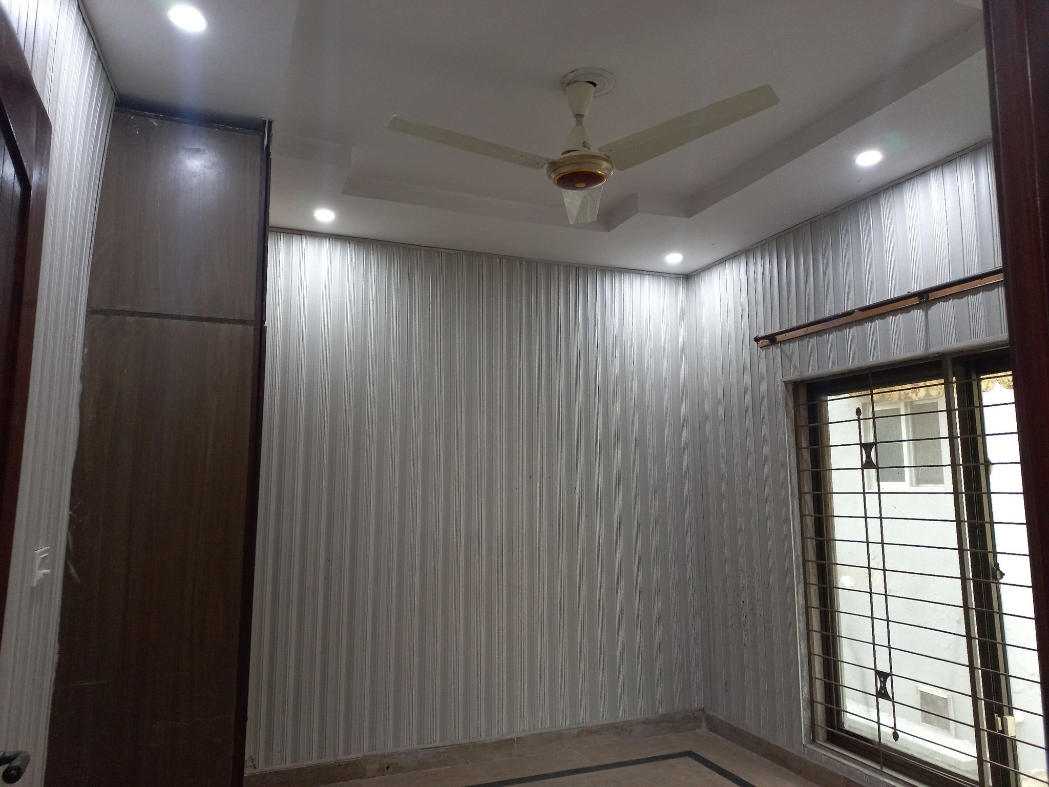5 Marla upper portion available for rent in Bahria town Lahore