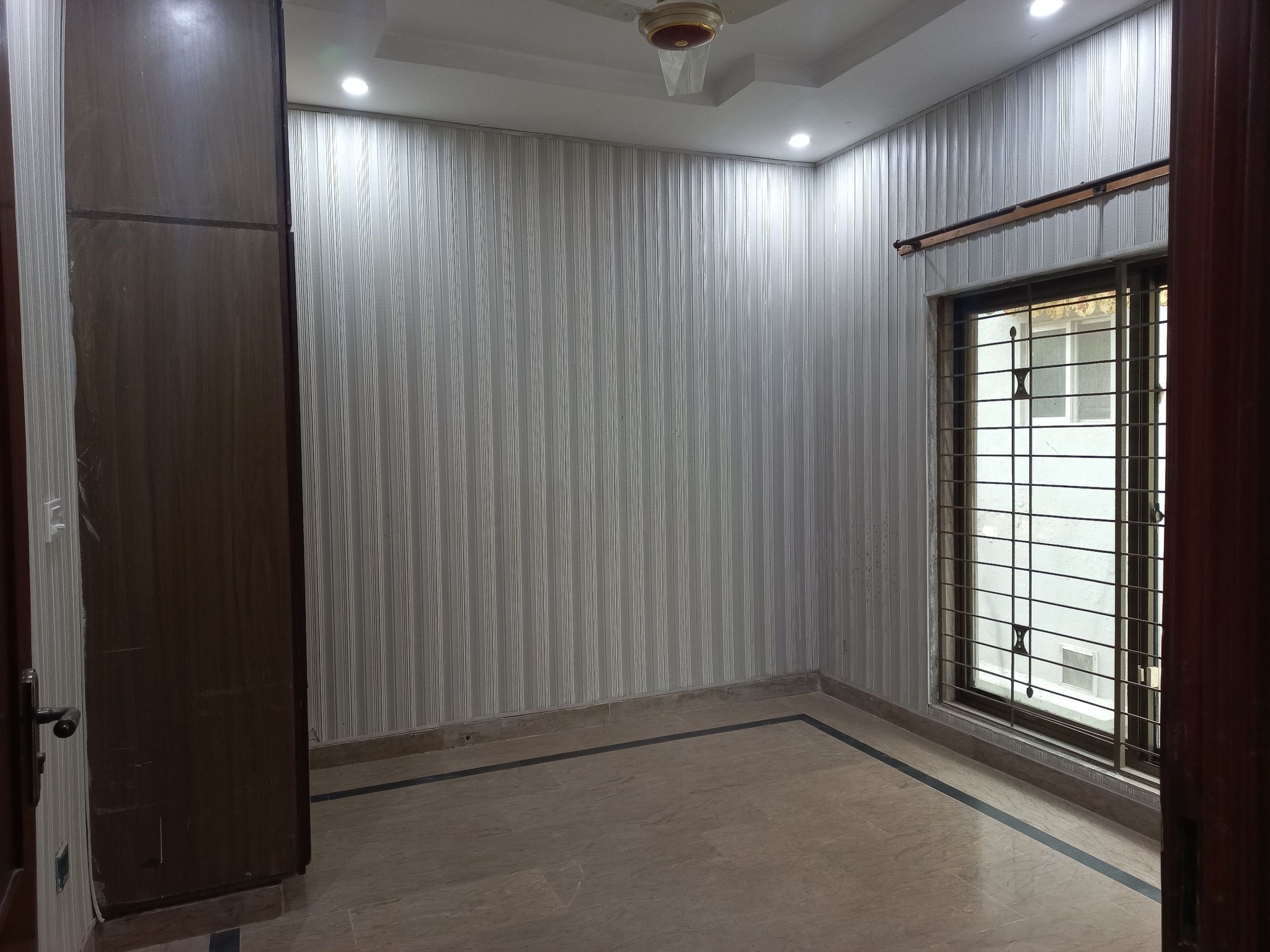 5 Marla upper portion available for rent in Bahria town Lahore