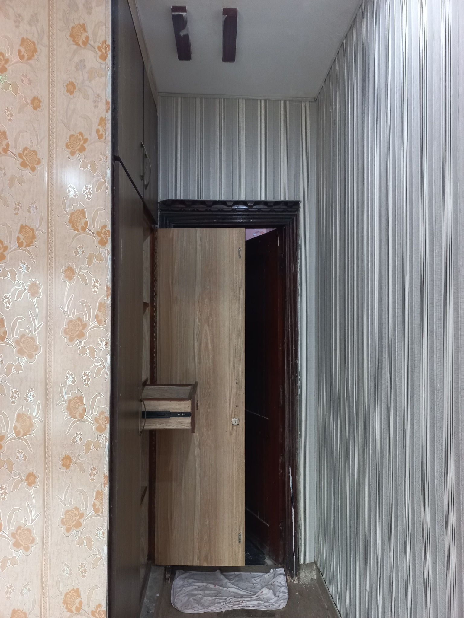 5 Marla upper portion available for rent in Bahria town Lahore