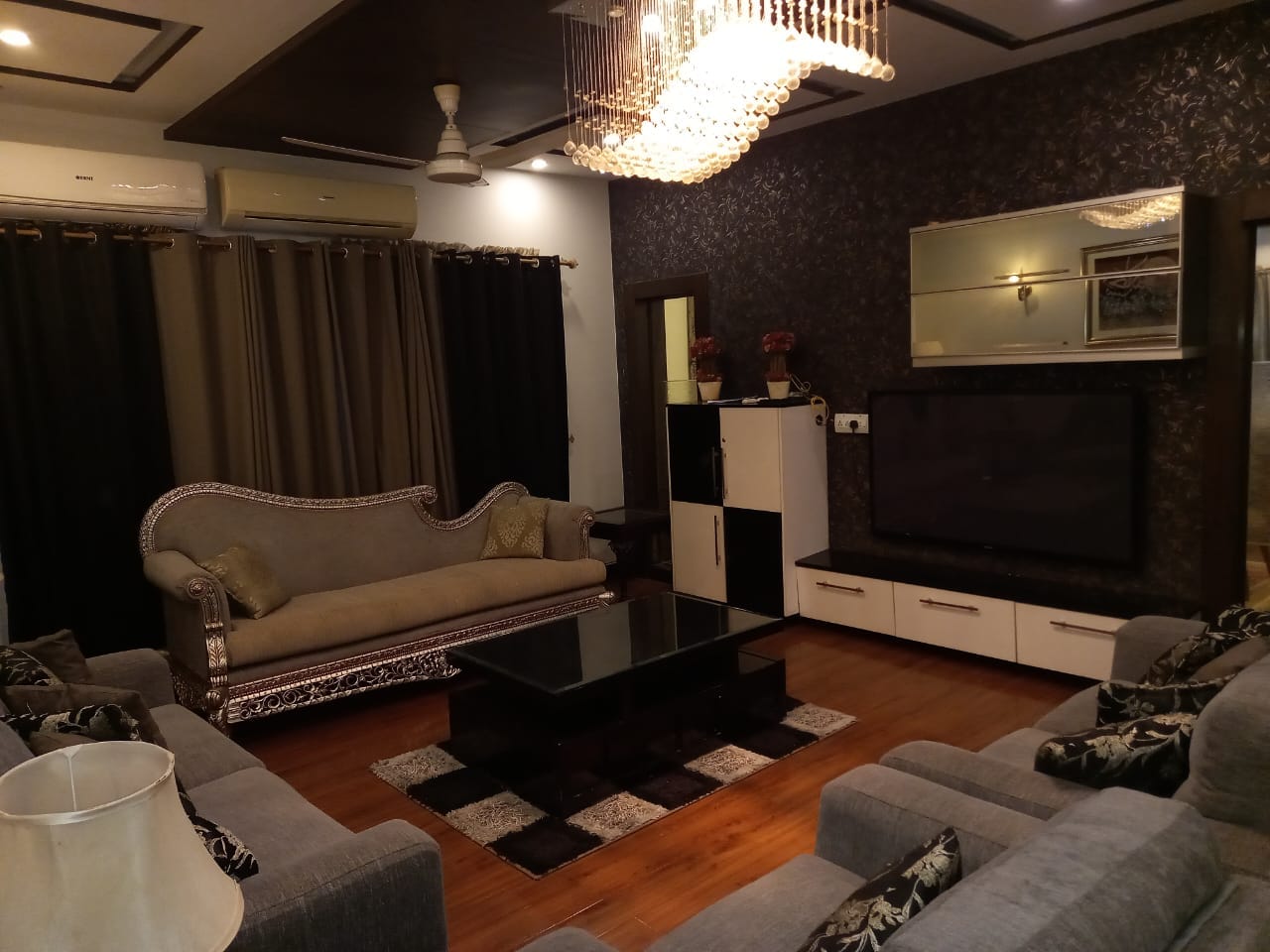 1 Kanal fully furnished house For Rent in  DHA Phase 4 Lahore