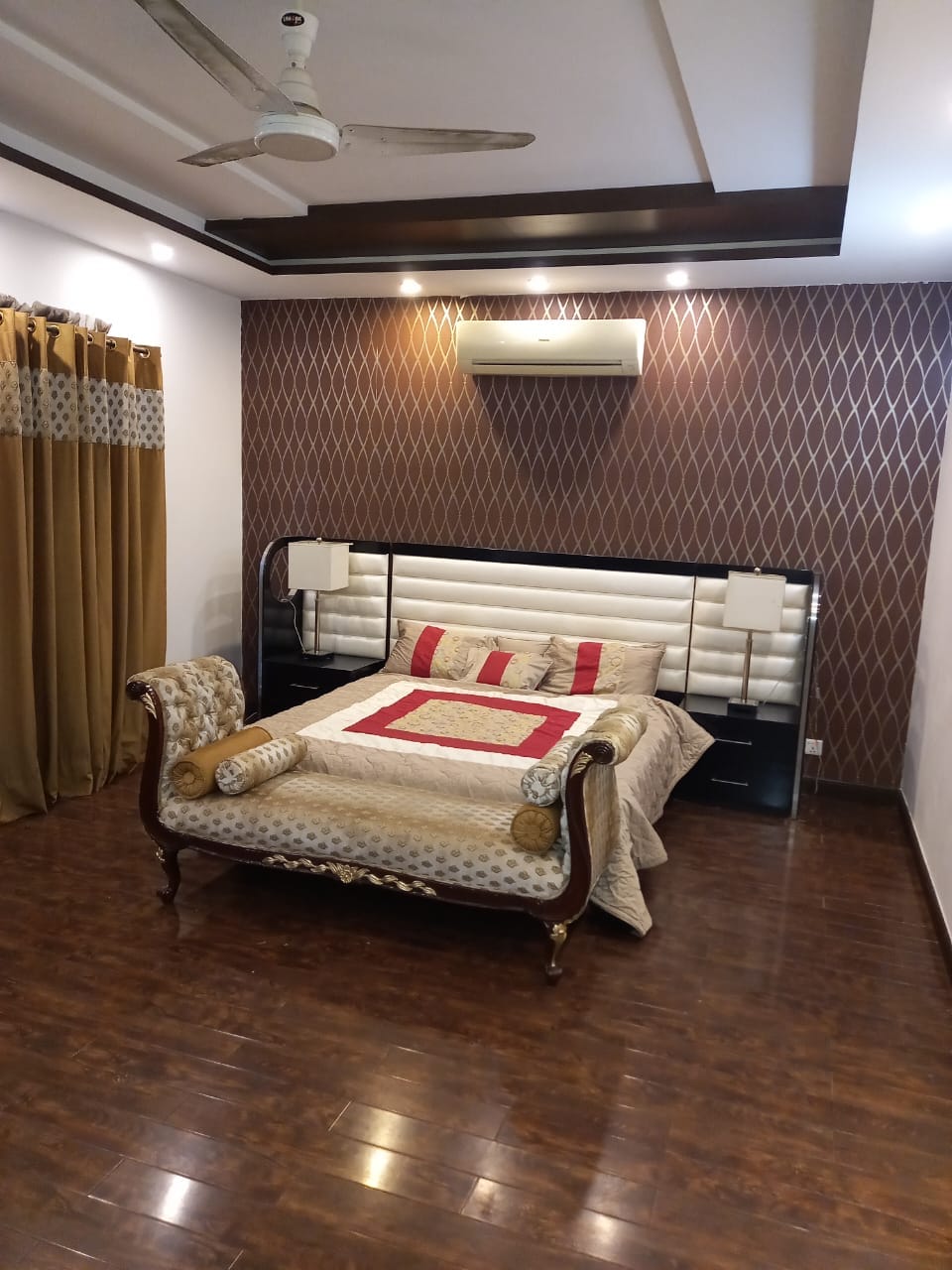 1 Kanal fully furnished house For Rent in  DHA Phase 4 Lahore