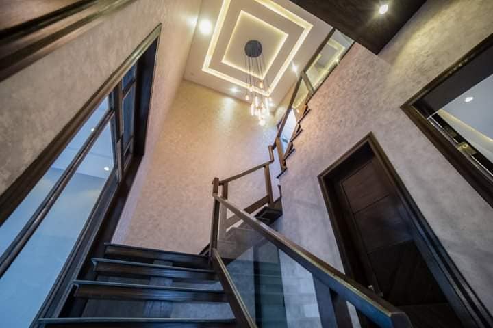 10 Marla Modern House for sale in DHA Lahore