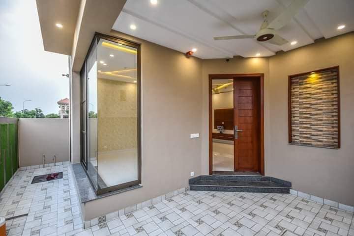 5 Marla brand new house for ale in DHA Lahore