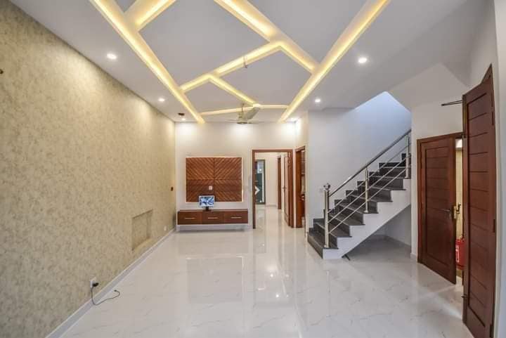 5 Marla brand new house for ale in DHA Lahore