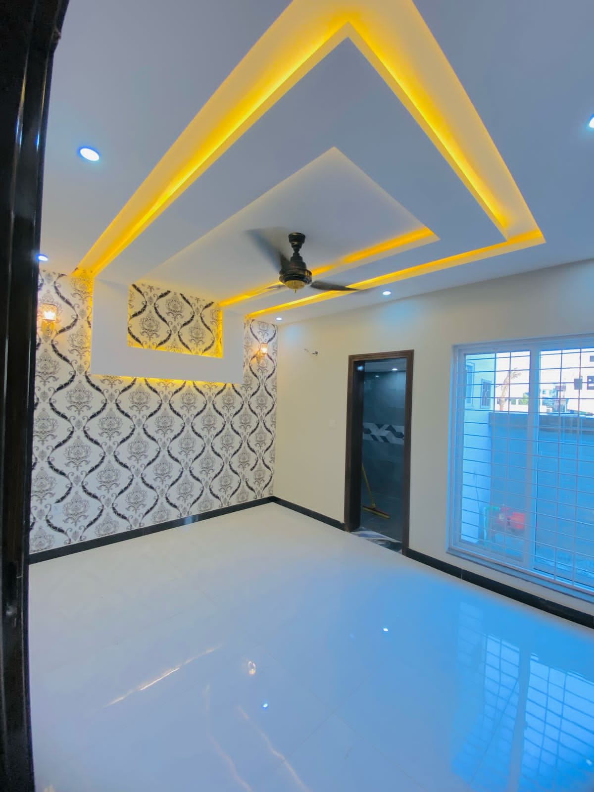 5 Marla Beautiful Modern Design Brand New House For Sale In Central Park Housing Scheme Ferozepur Road Lahore