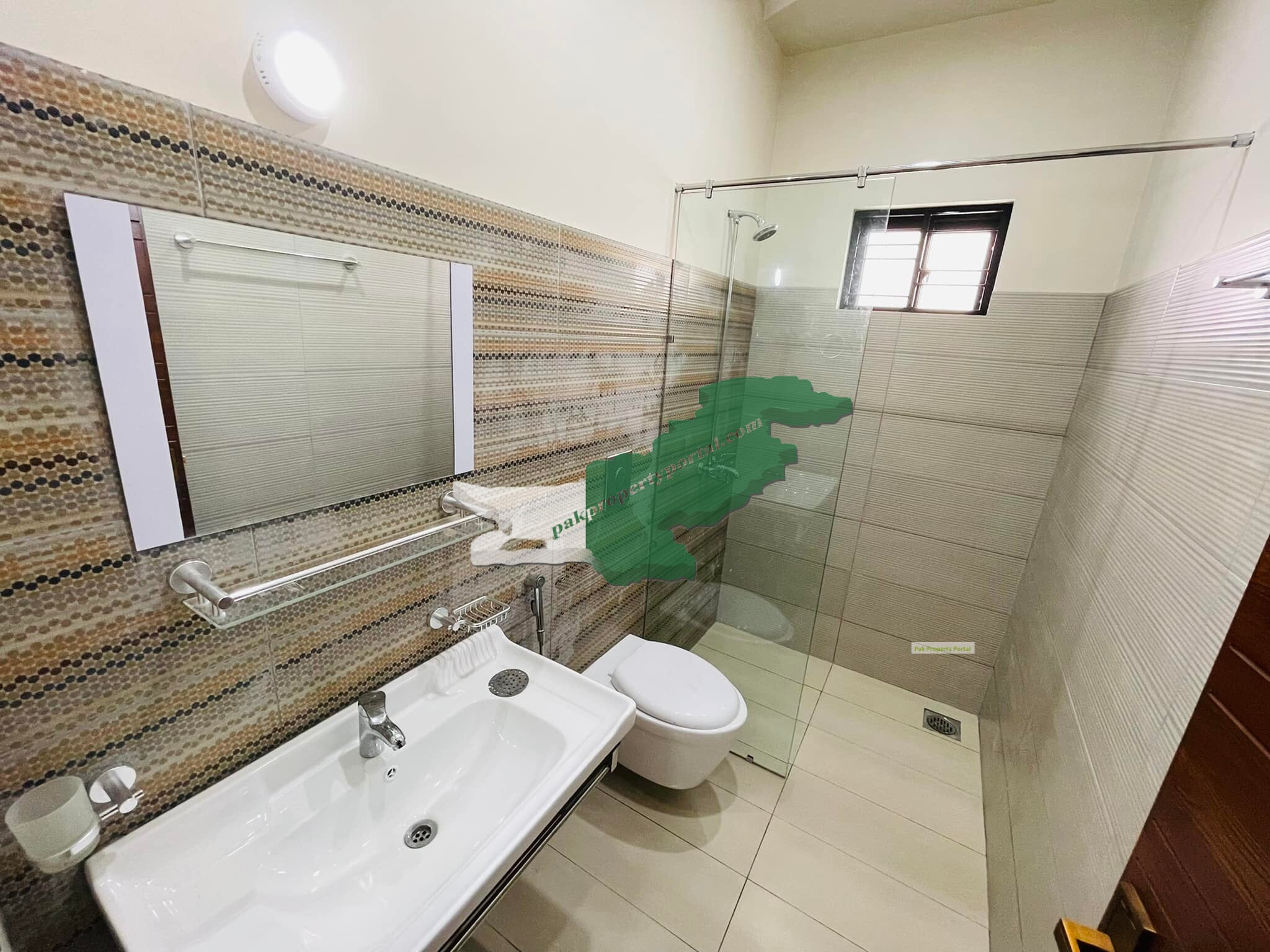 Brand New 10 Marla House located Phase 2, Citi Housing Society Gujranwala.